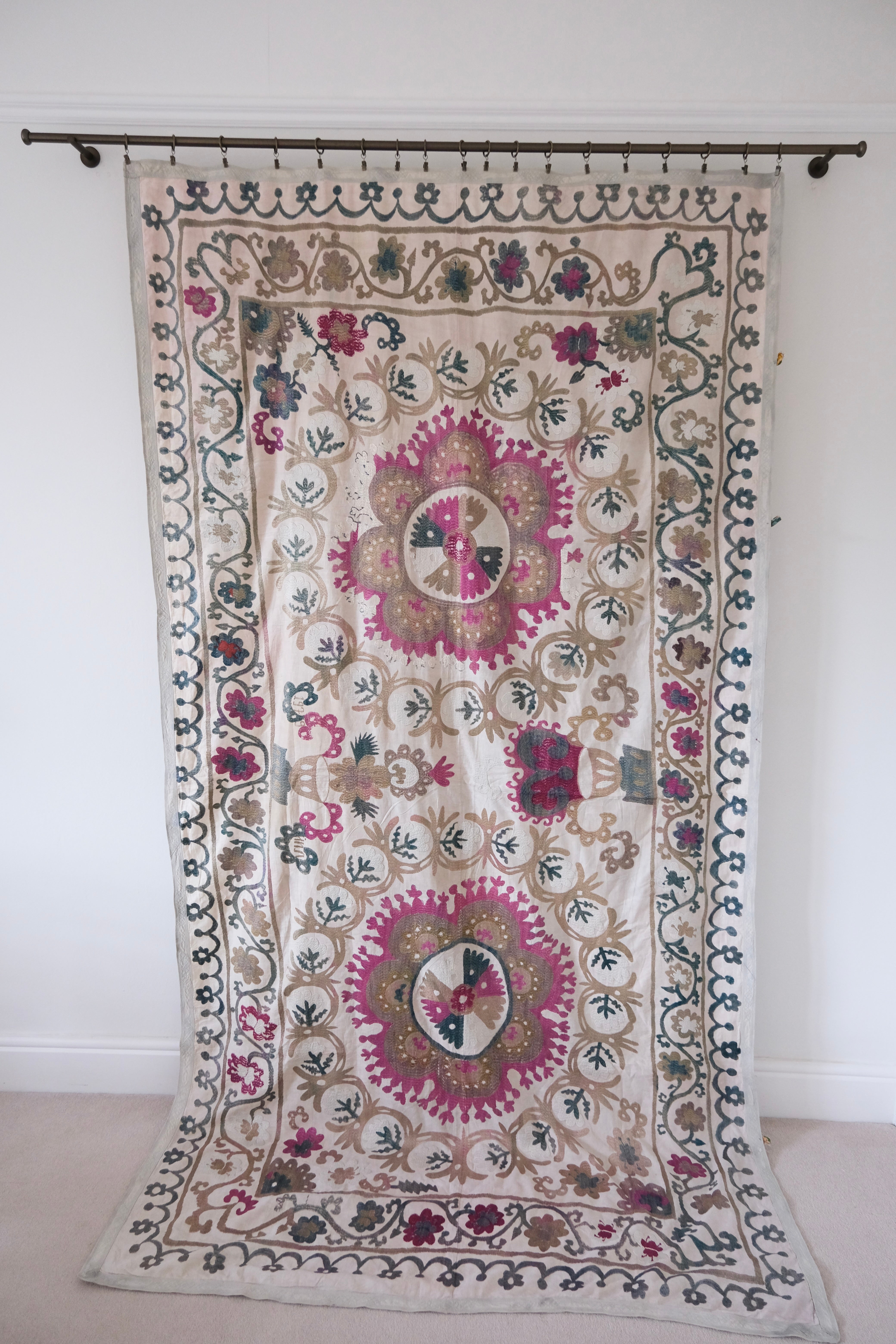 Vintage suzani, extra large