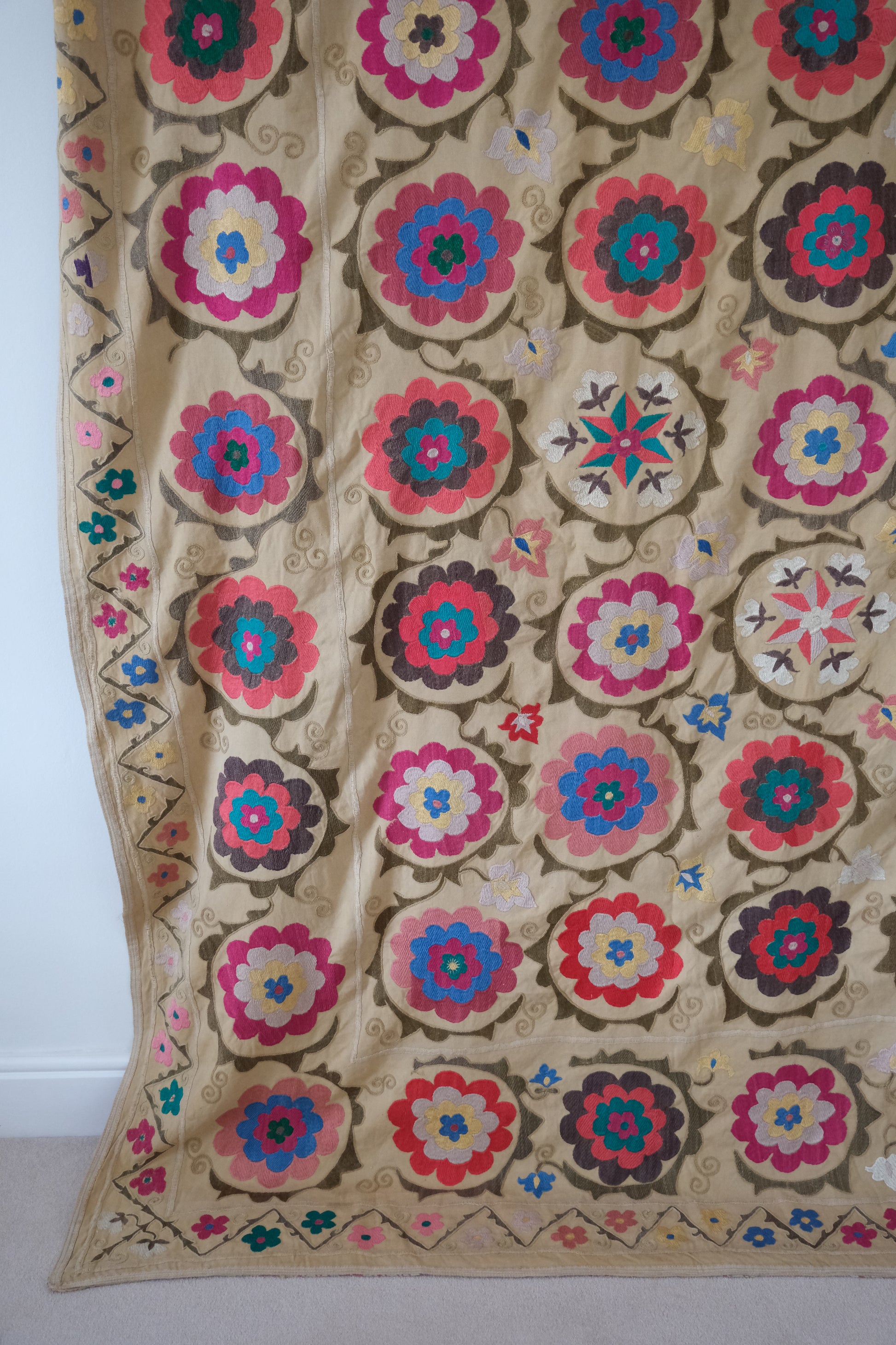 Vintage suzani, embroidered textile and decorative tapestry, large floral design