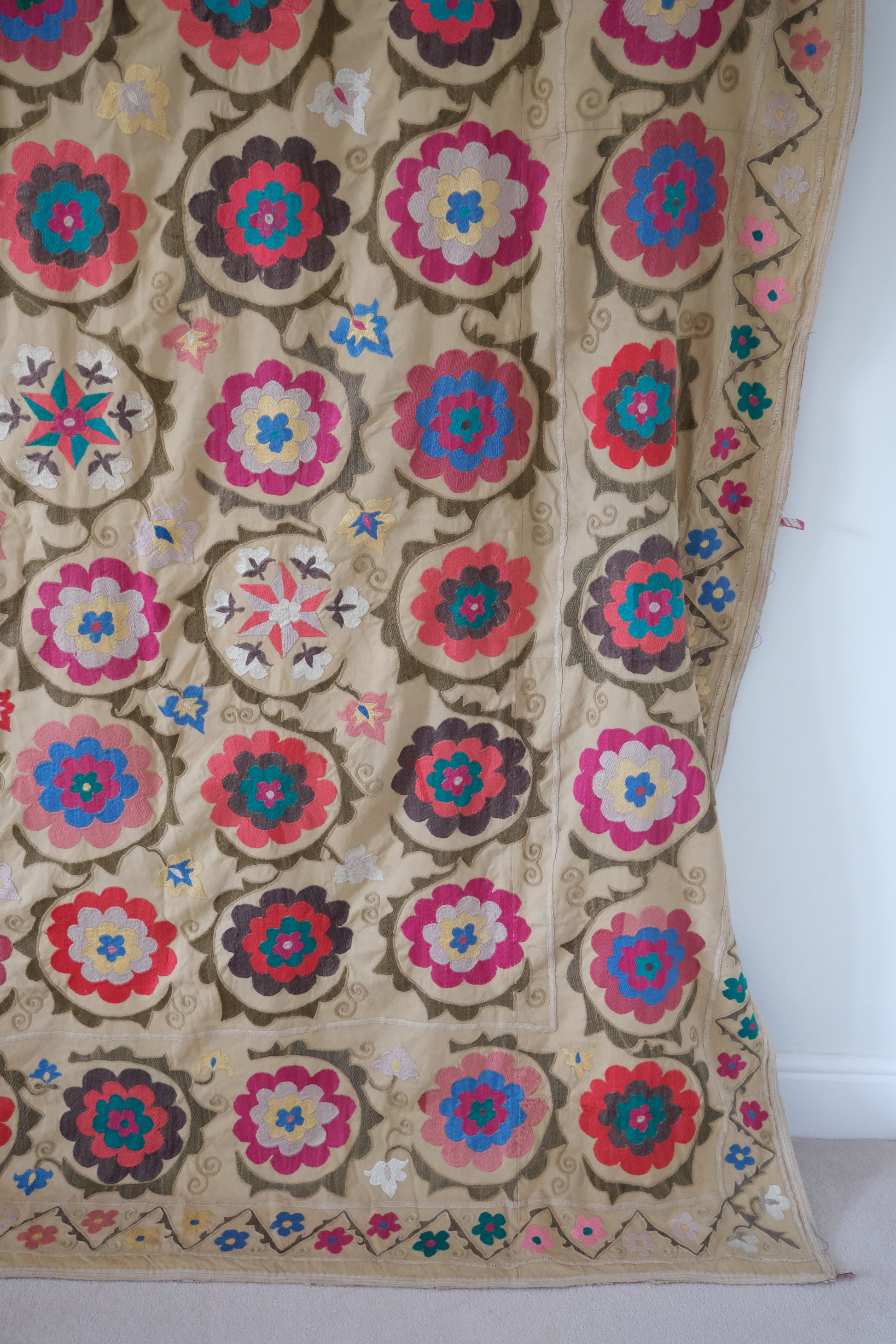 Vintage suzani, embroidered textile and decorative tapestry, large floral design