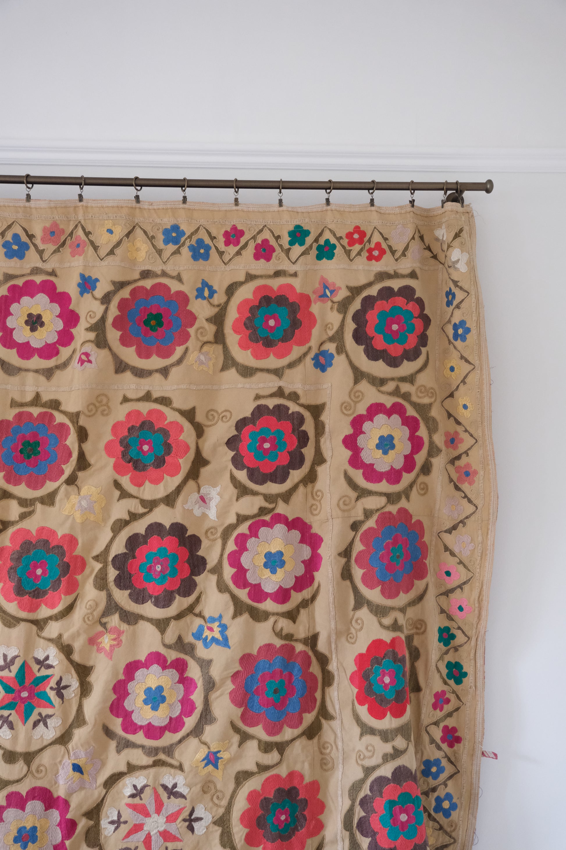 Vintage suzani, embroidered textile and decorative tapestry, large floral design