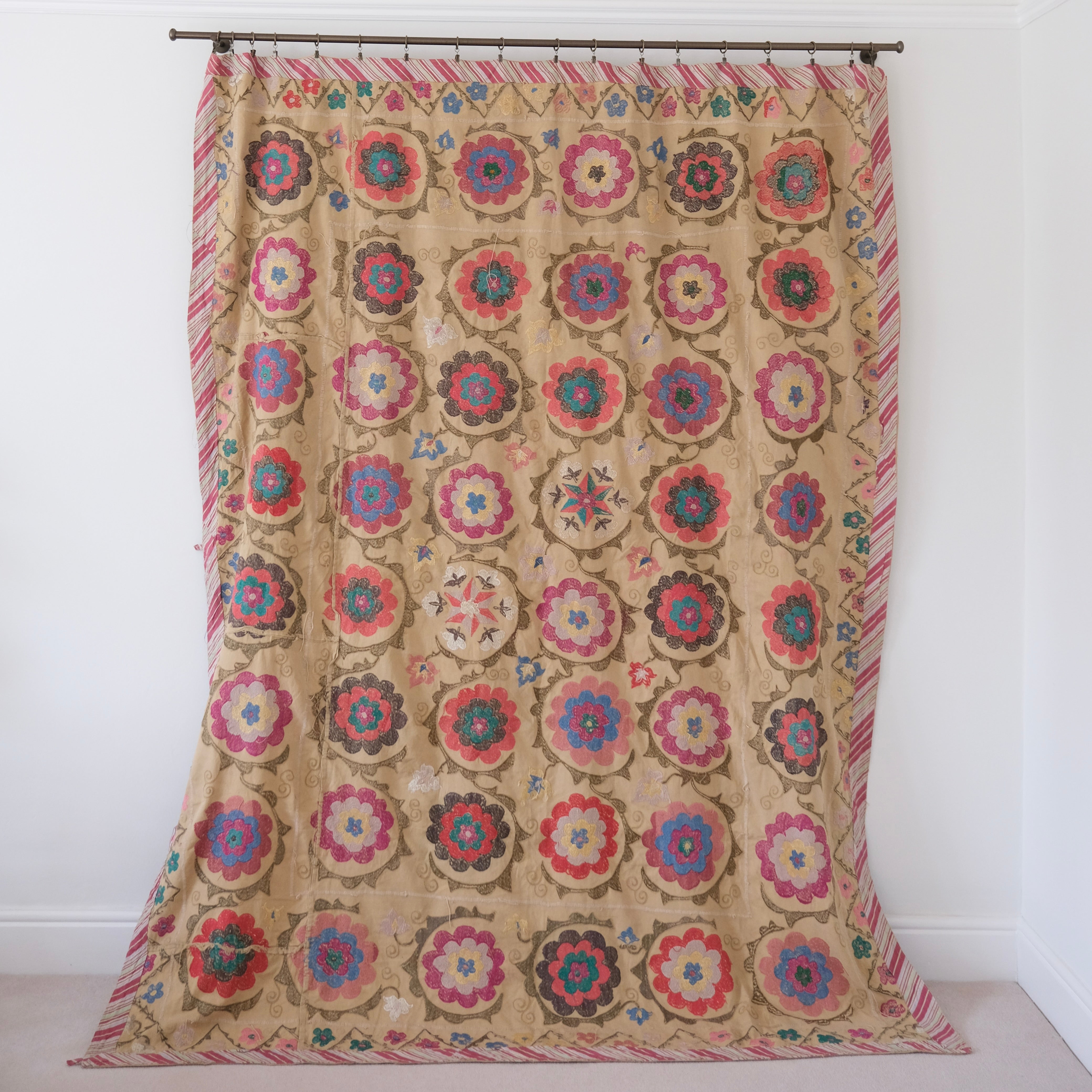 Vintage suzani, embroidered textile and decorative tapestry, large floral design, backside