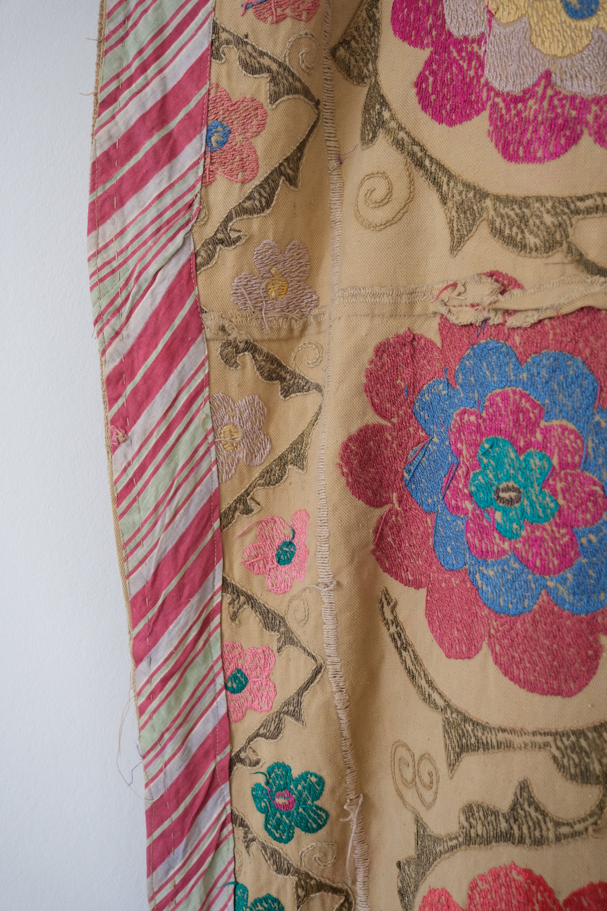 Vintage suzani, embroidered textile and decorative tapestry, large floral design, backside